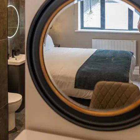 No 5 Rose Street - 2